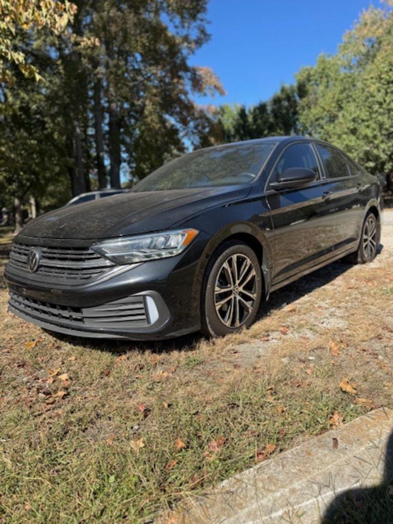 2023 Volkswagen Jetta Sport's photo